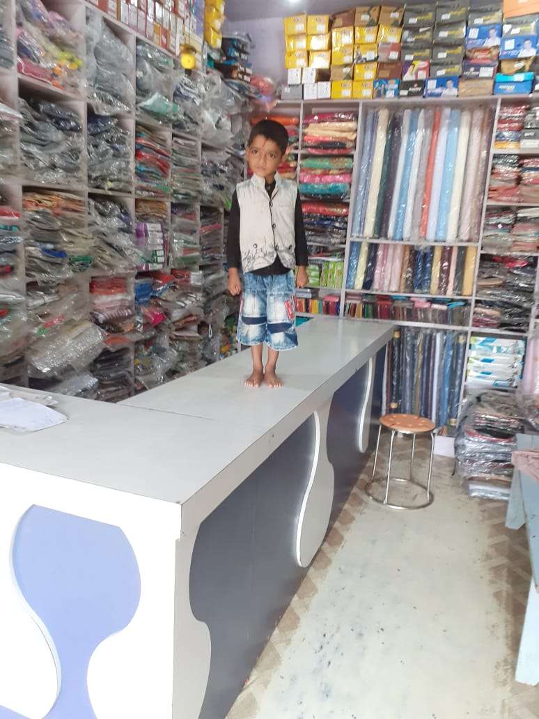 Aradhya Cloth Centre 'karayal Shukl'